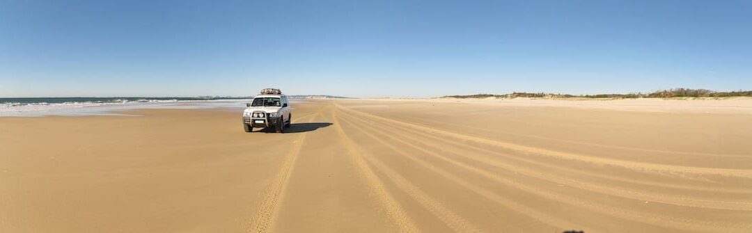 The best way to discover Fraser Island – the biggest sand island in the world.